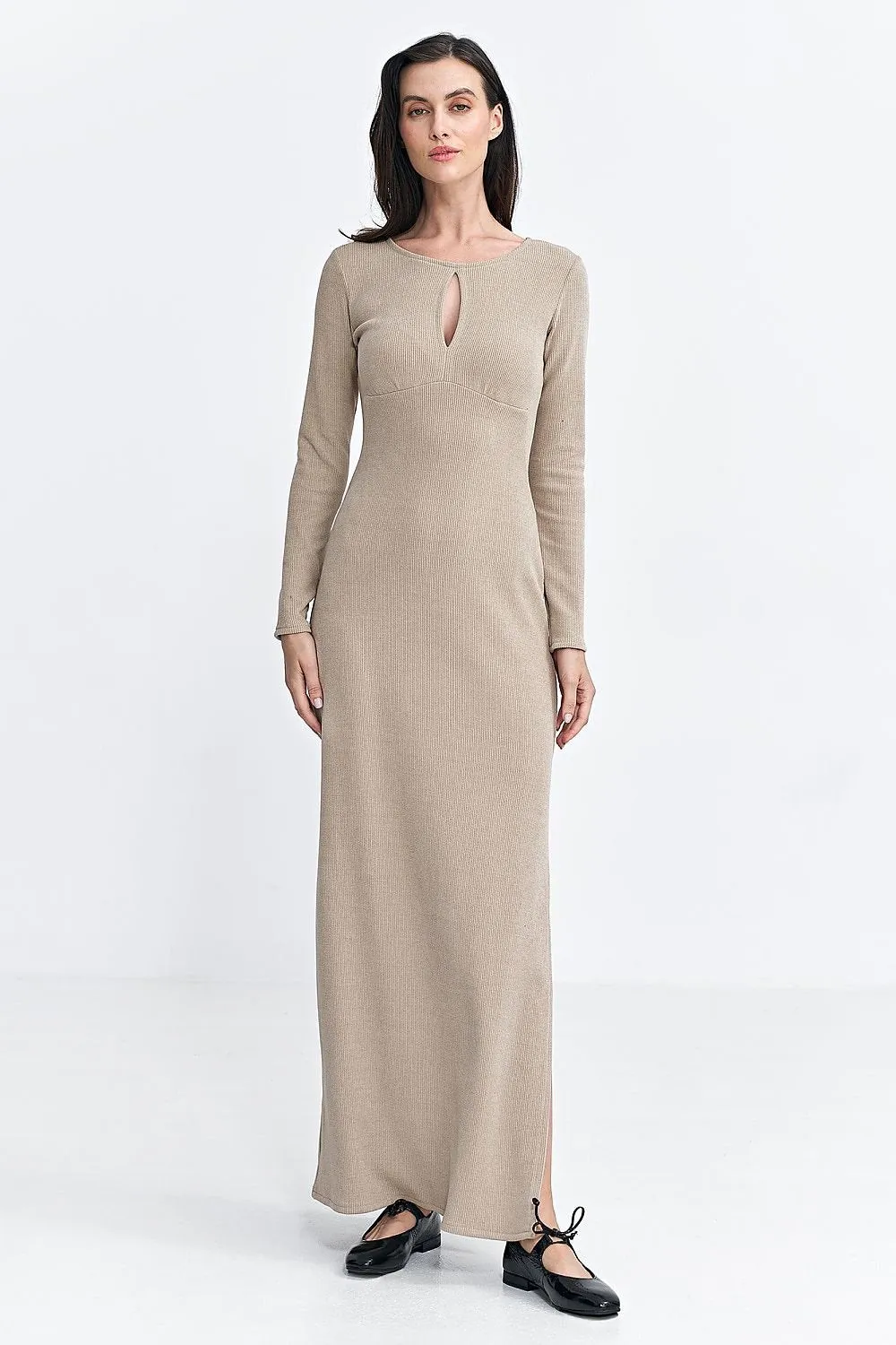 Chic Effortless Luxe Daydress With Versatile Style