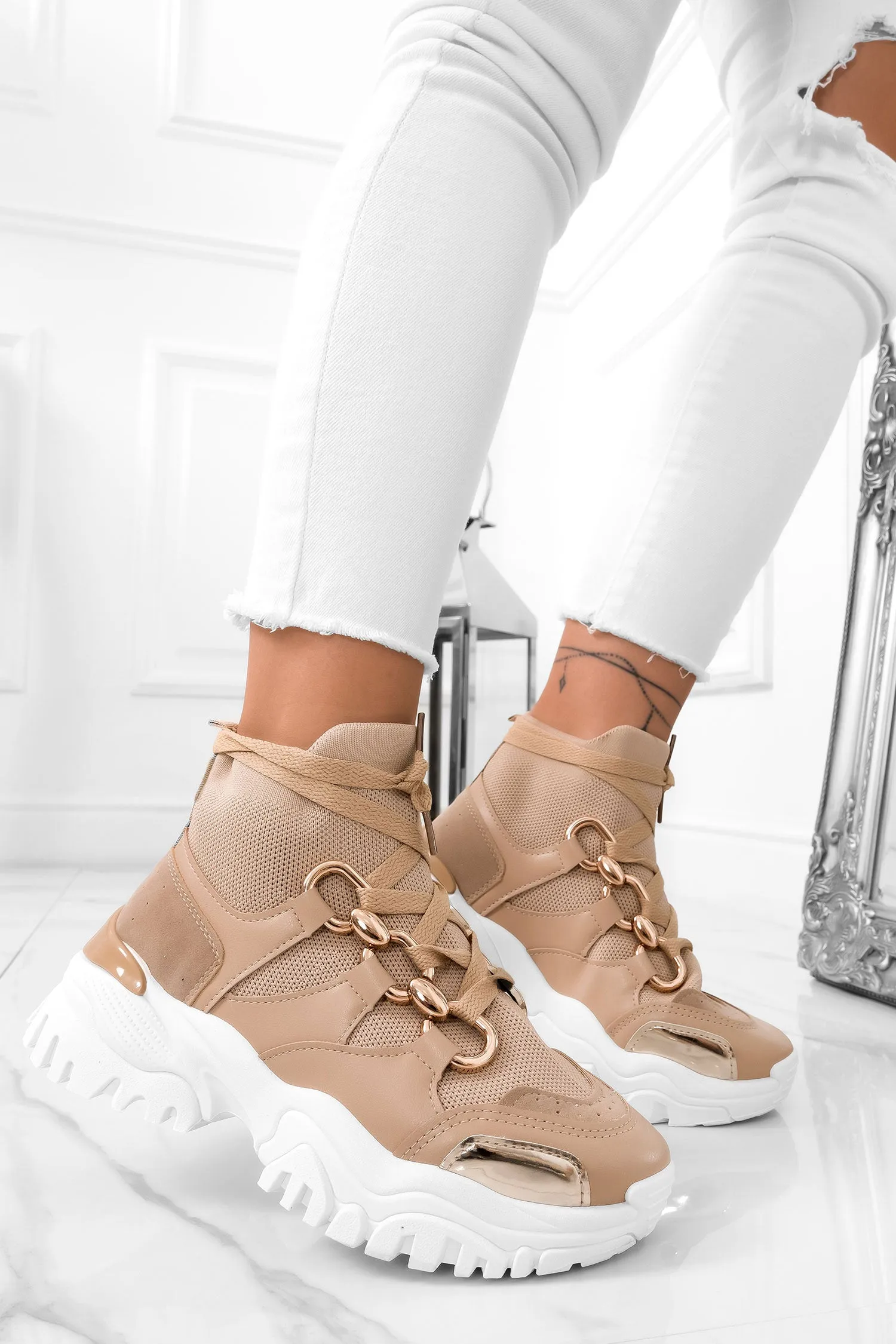 DANCE - Sneakers a calzino beige traforate con lacci