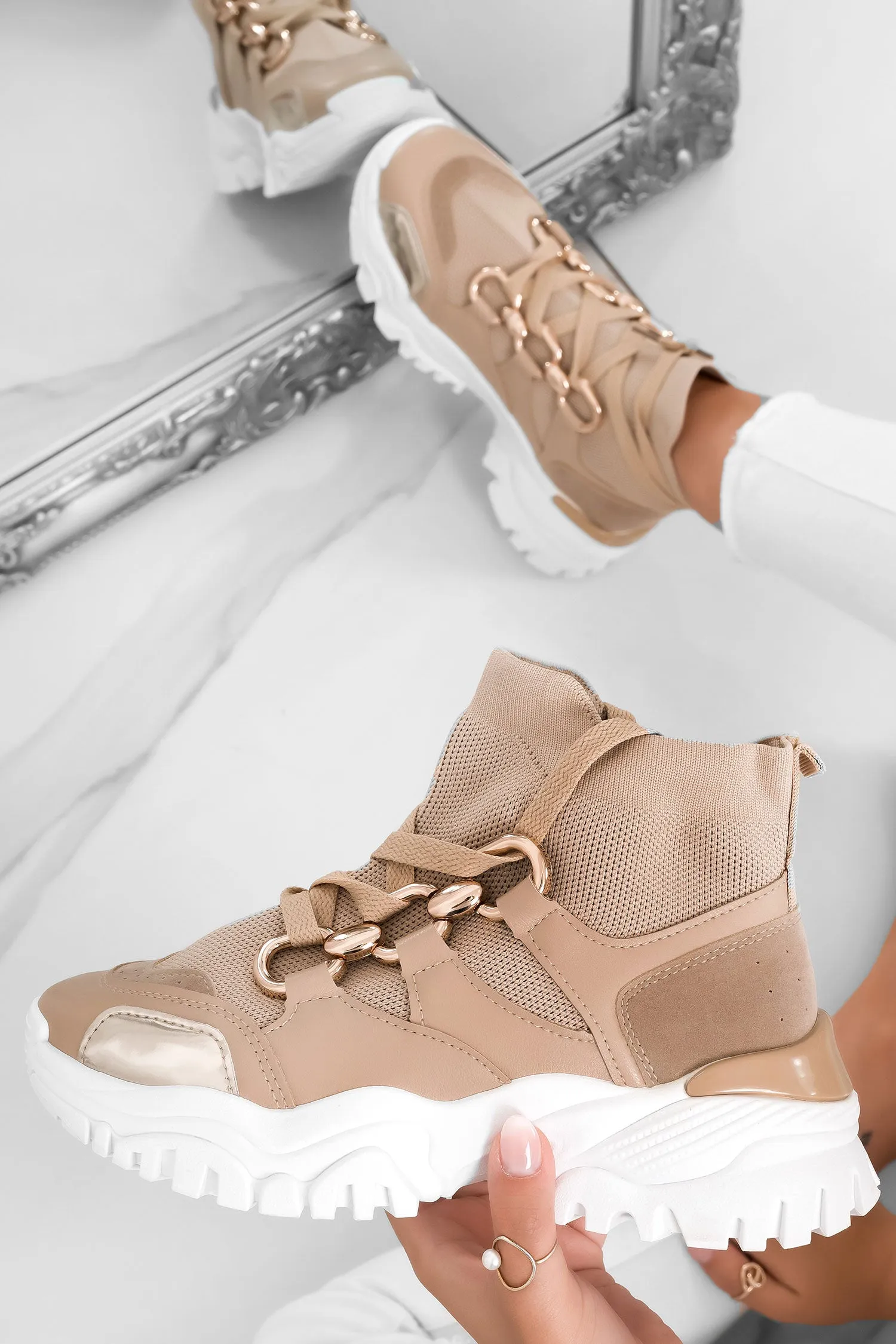 DANCE - Sneakers a calzino beige traforate con lacci