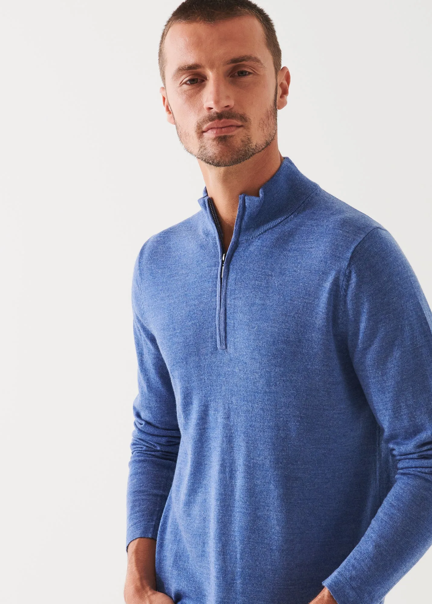 EXTRA-FINE MERINO QUARTER ZIP