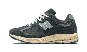 New Balance 2002R Black Dark Grey