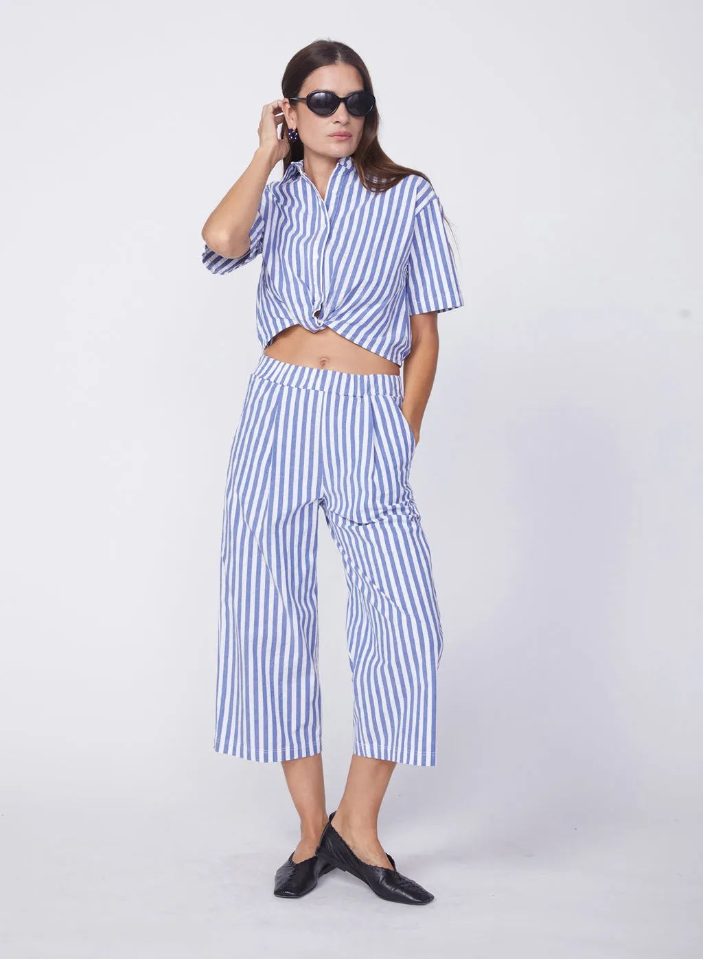 Puckered Stripe Cropped Pant in Navy Stripe